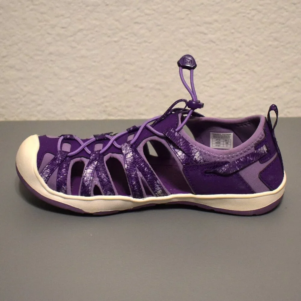 Keen girls moxie